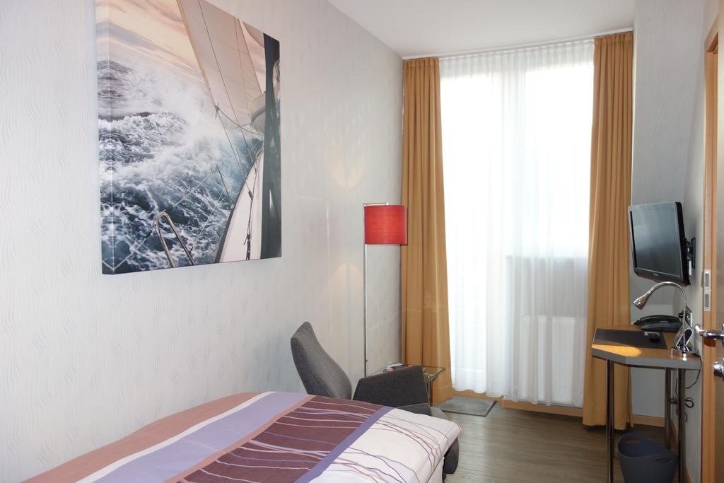 Hotel Gode Wind キール エクステリア 写真